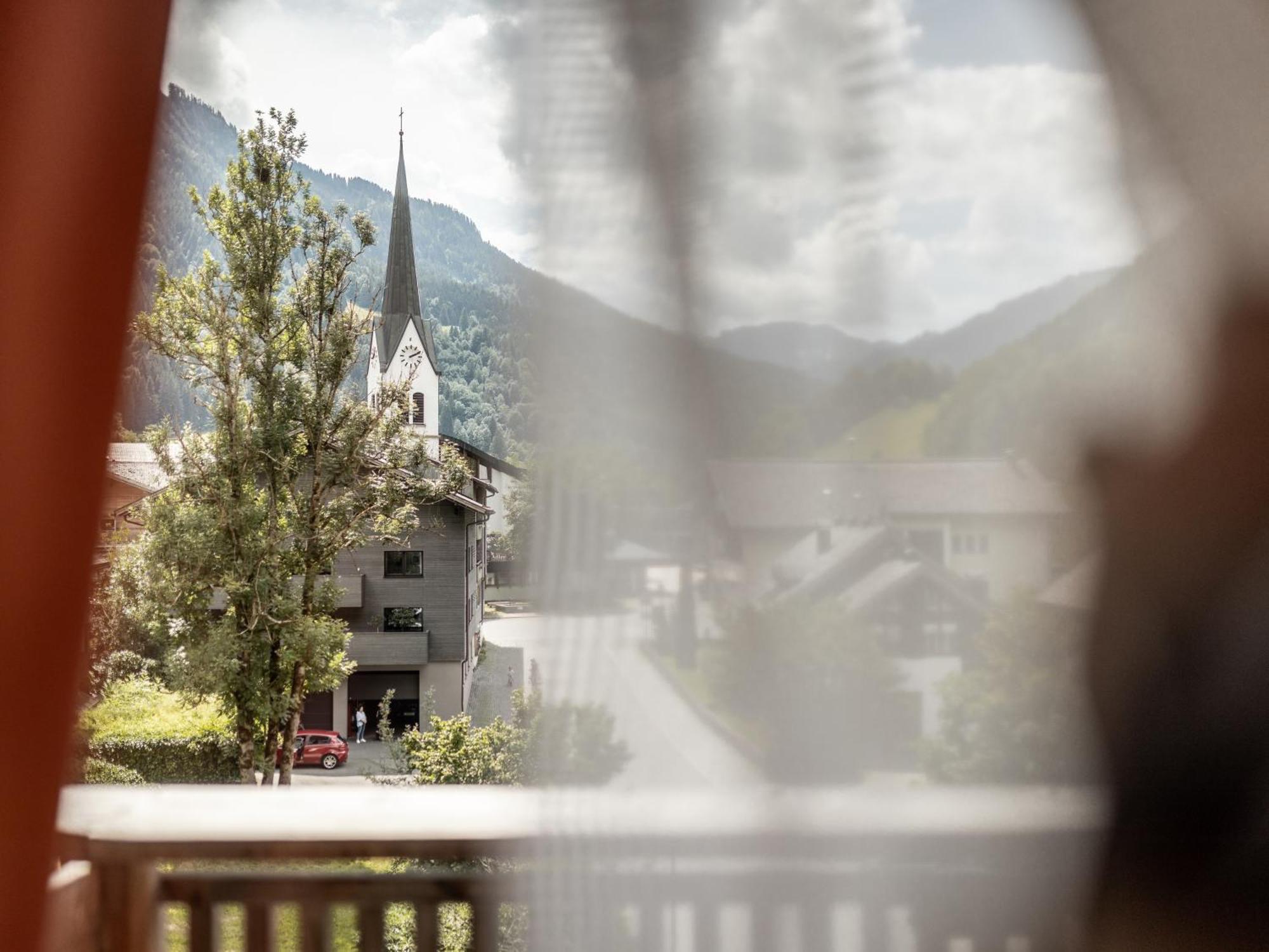 Hotel Engel เมลเลา ภายนอก รูปภาพ